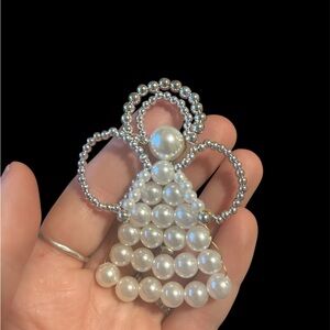 Vintage 1970s homemade angel faux pearl and silver bead brooch